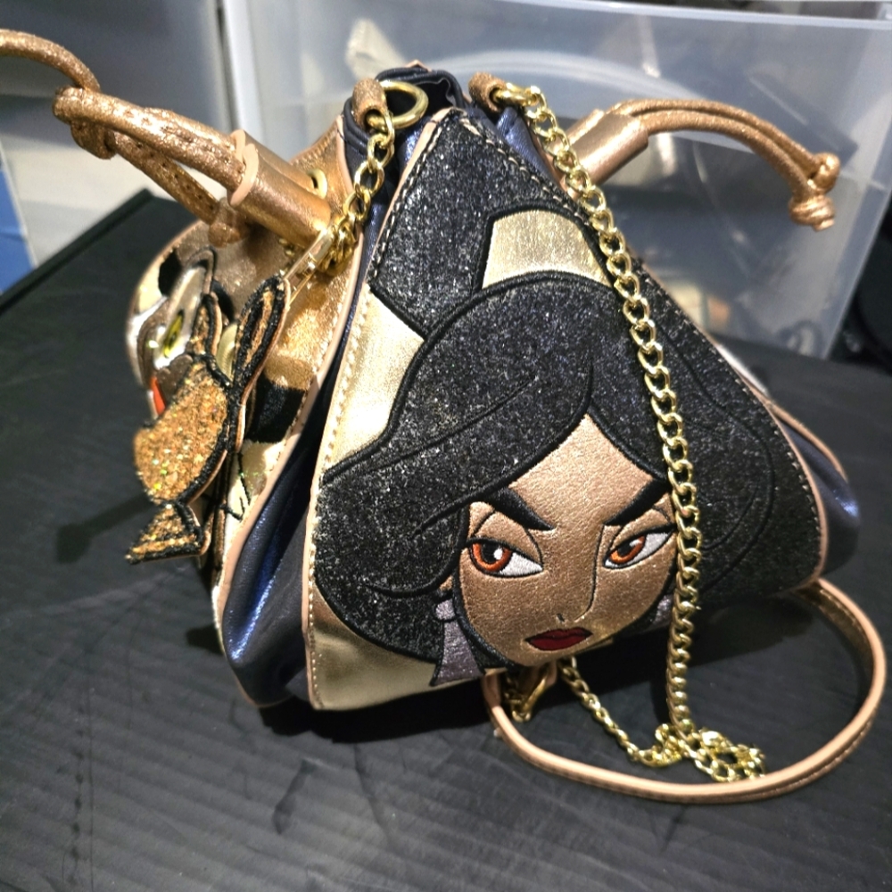 Danielle Nicole Aladdin Bag